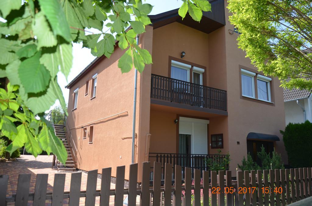 Family 2-Rooms Apartment Héviz Zewnętrze zdjęcie